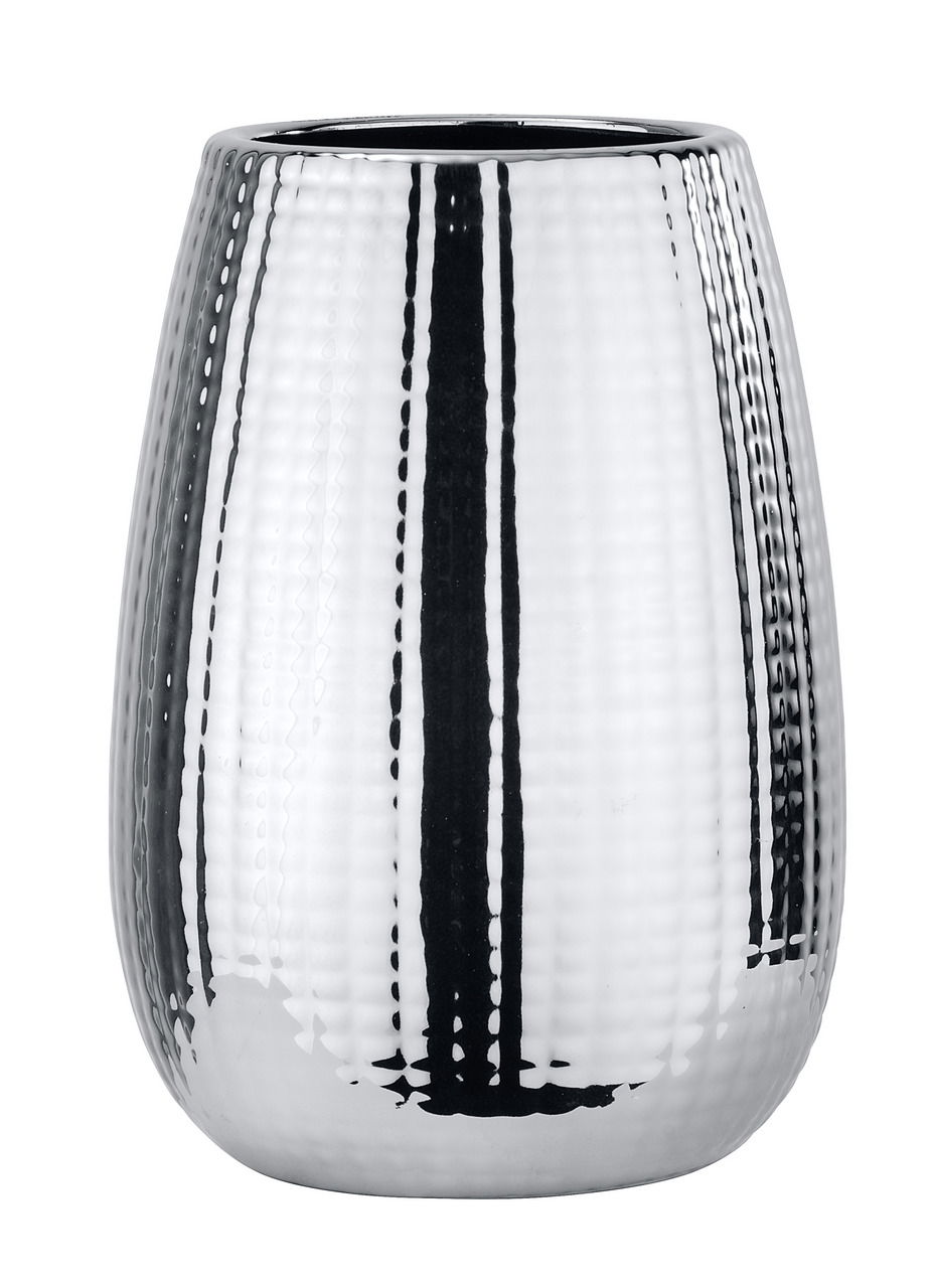 Keramik Zahnputzbecher Dakar in silberner Farbe mit vertikalen Streifen, seitliche Perspektive