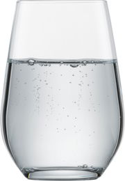 Wasserglas Forte mit sprudelndem Wasser, frontale Ansicht