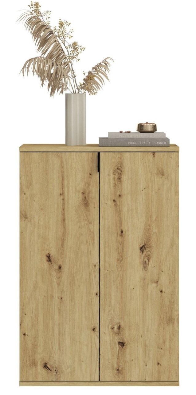 Frontale Ansicht einer Garderobenkombination aus hellem Holz mit natürlicher Maserung, dekoriert mit einer Vase und Büchern.