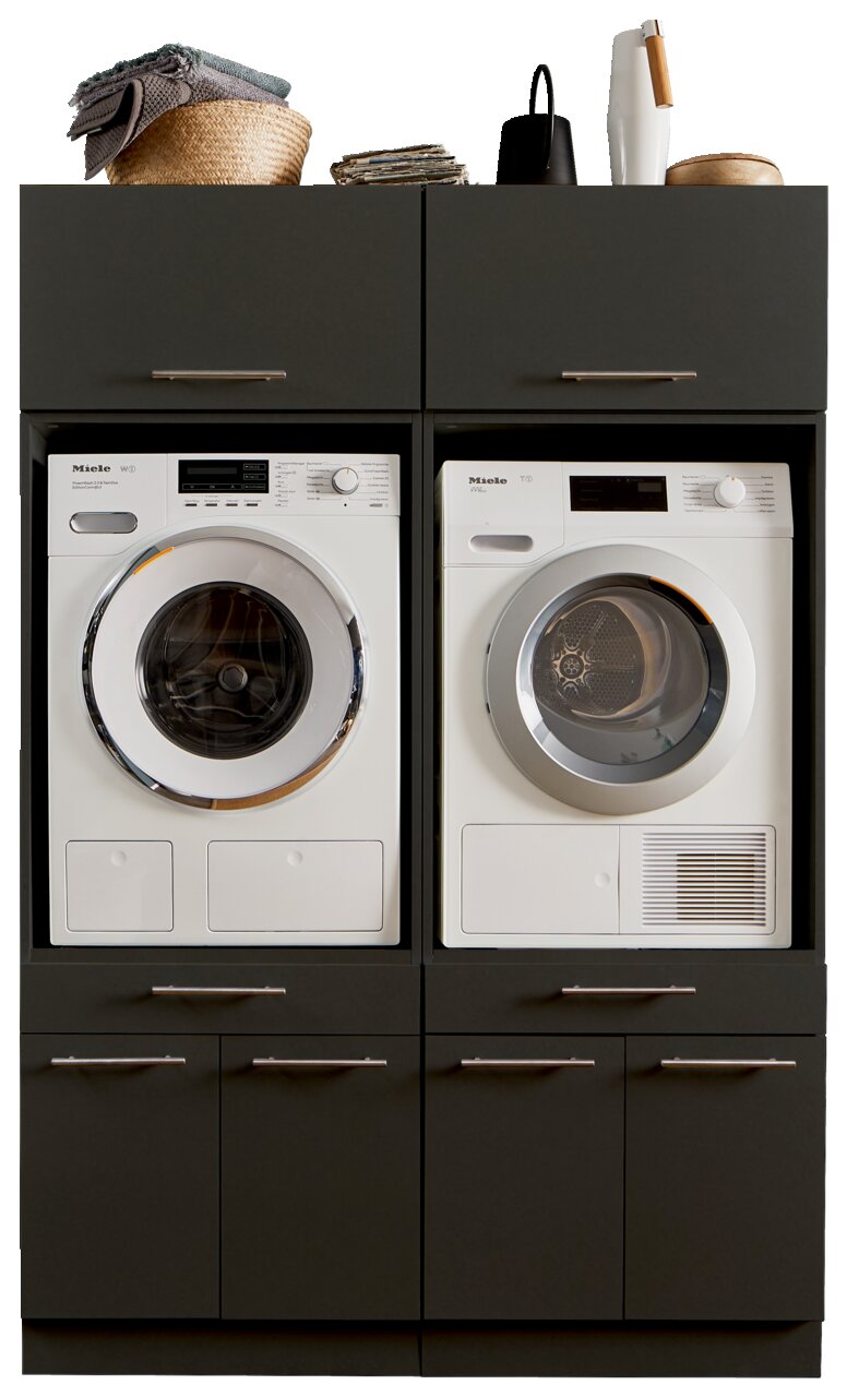 XORA Hauswirtschaftsraum-Kombi PRIMUS Frontansicht einer modernen Hauswirtschaftsraum-Kombination mit Waschmaschine und Trockner, umgeben von stilvollen Schränken und dekorativen Elementen.