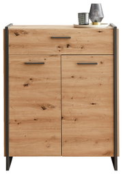 Frontansicht eines modernen Schuhschranks aus Holz mit zwei Türen und einer Schublade, dekoriert mit einer Lampe und einem Kerzenhalter auf der Oberseite.