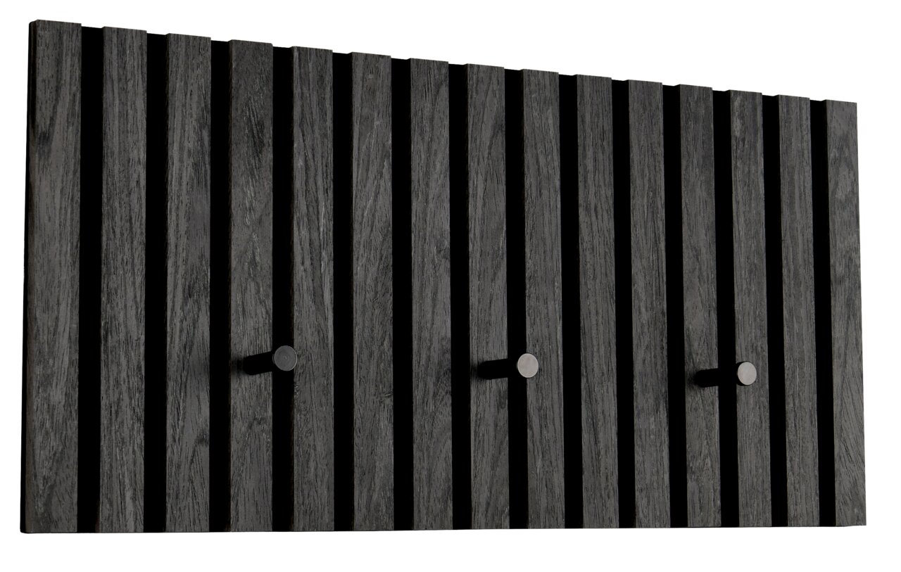 Schwarze Garderobenleiste mit vertikalen Holzstreifen und drei Haken, seitliche Perspektive