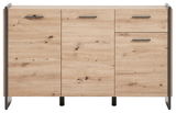 Frontale Ansicht eines modernen Sideboards aus hellem Holz mit drei Türen und einem Schubfach, Metallgriffe und dunkle Standfüße.