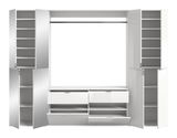 Frontale Ansicht einer weißen Garderobenkombination mit mehreren Schränken, Regalen und Schubladen.