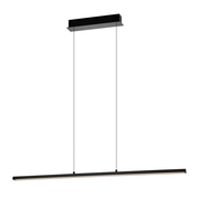 Zwarte, minimalistische LED-hanglamp met een lange, slanke lichtbundel en twee ophangkabels, afgebeeld op een witte achtergrond, vooraanzicht licht van onderaf
