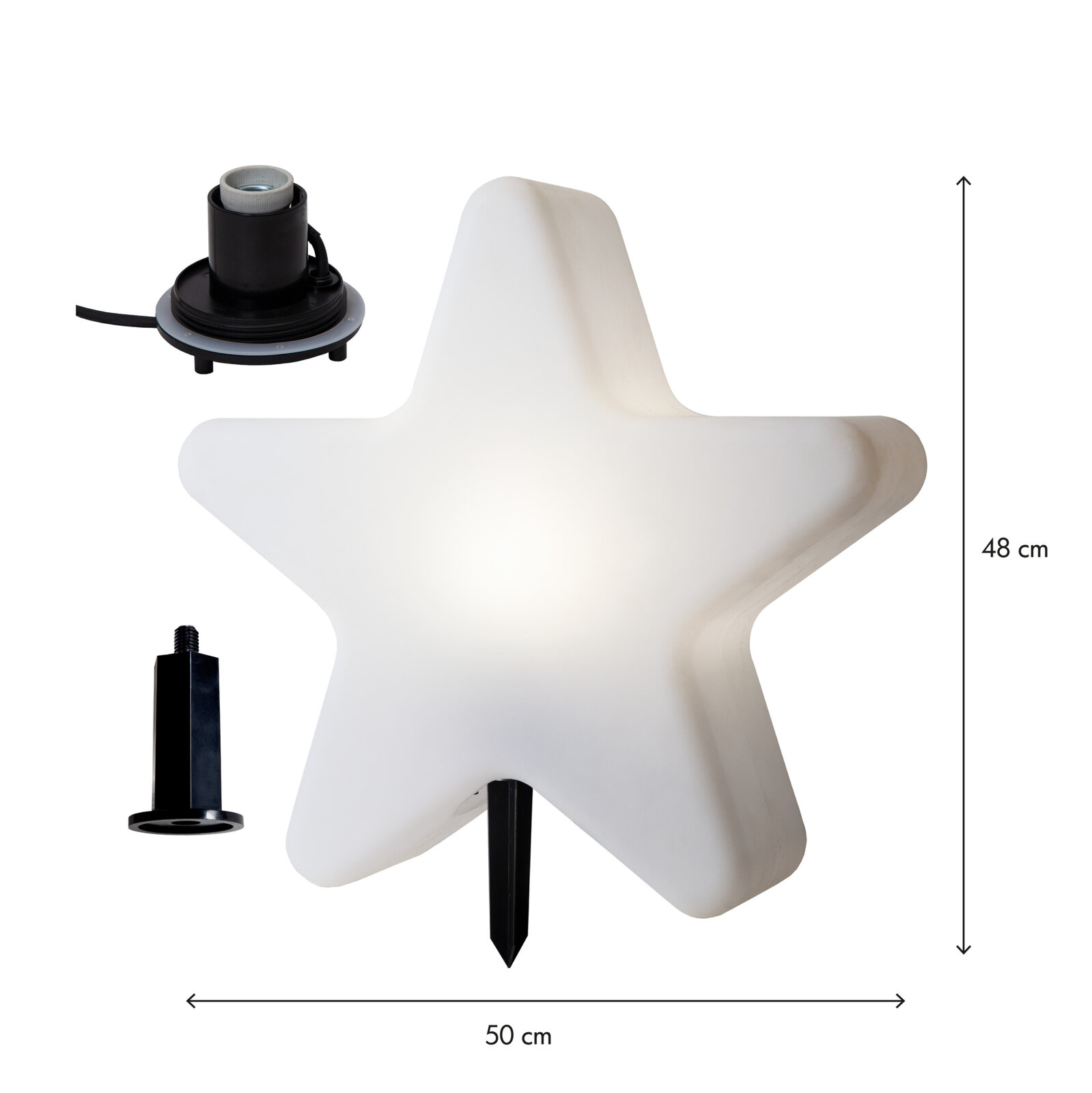Weiße, sternförmige Außenleuchte mit Erdspieß und separatem Lampensockel, Maße ca. 50 cm breit und 48 cm hoch, Frontansicht vor weißem Hintergrund
