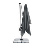 Geschlossener Pendelschirm in seitlicher Ansicht mit grauem Stoff und stabilem Standfuß.