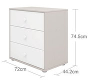 Weiße Kommode mit drei Schubladen, seitliche Perspektive, Maße: 72 cm Breite, 44,2 cm Tiefe, 74,5 cm Höhe