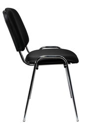 Seitenansicht eines schwarzen Besucherstuhls mit verchromten Beinen und gepolsterter Sitzfläche und Rückenlehne.