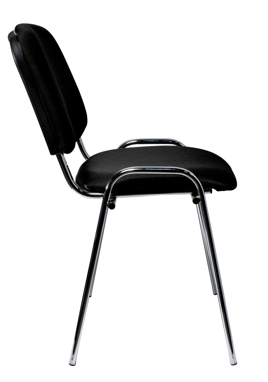 Seitenansicht eines schwarzen Besucherstuhls mit verchromten Beinen und gepolsterter Sitzfläche und Rückenlehne.