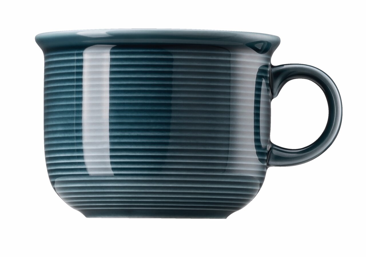 Kaffee-Obertasse in Night Blue mit feinen horizontalen Linien, seitliche Ansicht
