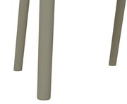 Nahaufnahme der Beine eines Stapelsessels aus Metall, seitliche Perspektive