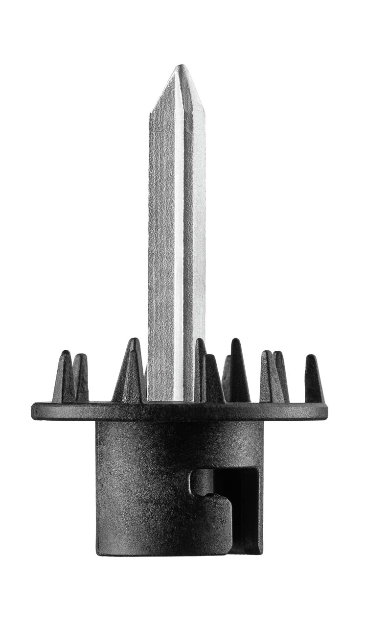 Nahaufnahme eines schwarzen Kunststoffteils mit einem silbernen, spitzen Metallstift in der Mitte, frontal betrachtet.