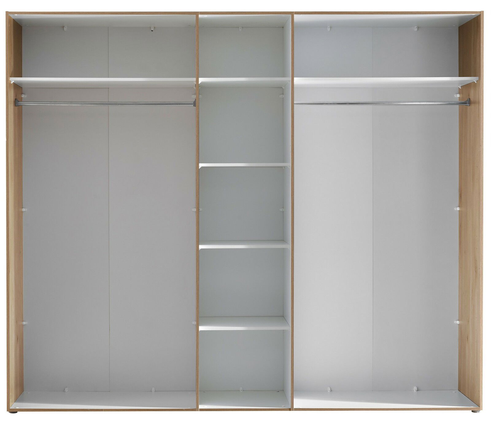 Großer Kleiderschrank mit offener Frontansicht, zeigt mehrere Regalböden und Kleiderstangen, ideal für die Organisation im Schlafzimmer.