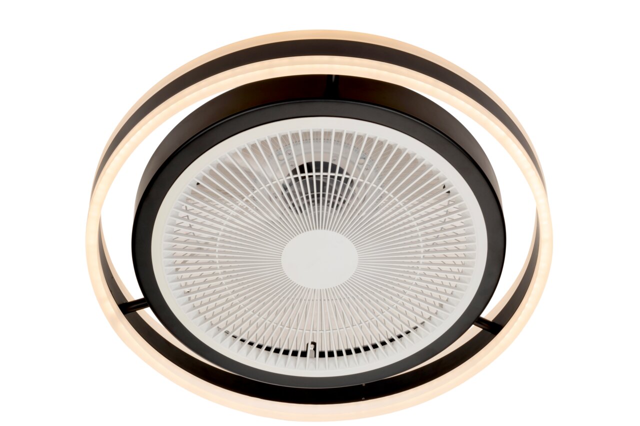 Moderner Deckenventilator mit LED-Beleuchtung, von unten betrachtet.