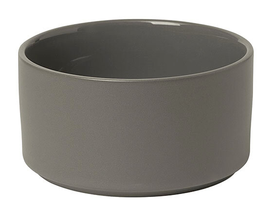 Graue Schale 'PILAR' in zylindrischer Form, seitliche Perspektive