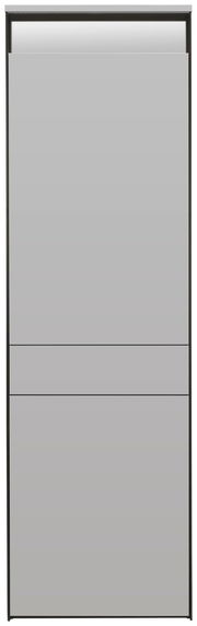 Frontansicht eines modernen, grauen Garderobenschranks mit klaren Linien und minimalistischer Gestaltung.