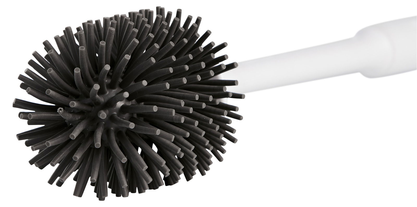 Nahaufnahme einer Toilettenbürste mit schwarzem, flexiblem Bürstenkopf und weißem Griff, seitliche Perspektive