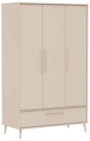 Beiger Kleiderschrank mit drei Türen und einer großen Schublade, schlanke Griffe und schräge Holzfüße, Ansicht leicht von vorne links
