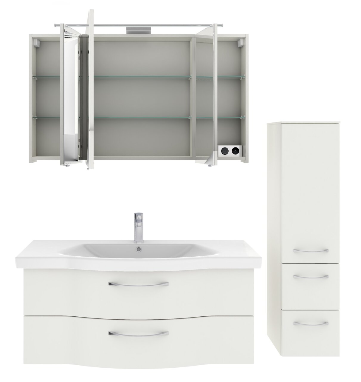 Badezimmermöbel-Set bestehend aus einem Spiegelschrank mit offenen Türen, einem Waschbeckenunterschrank mit zwei Schubladen und einem hohen Schrank mit zwei Schubladen, frontal betrachtet.