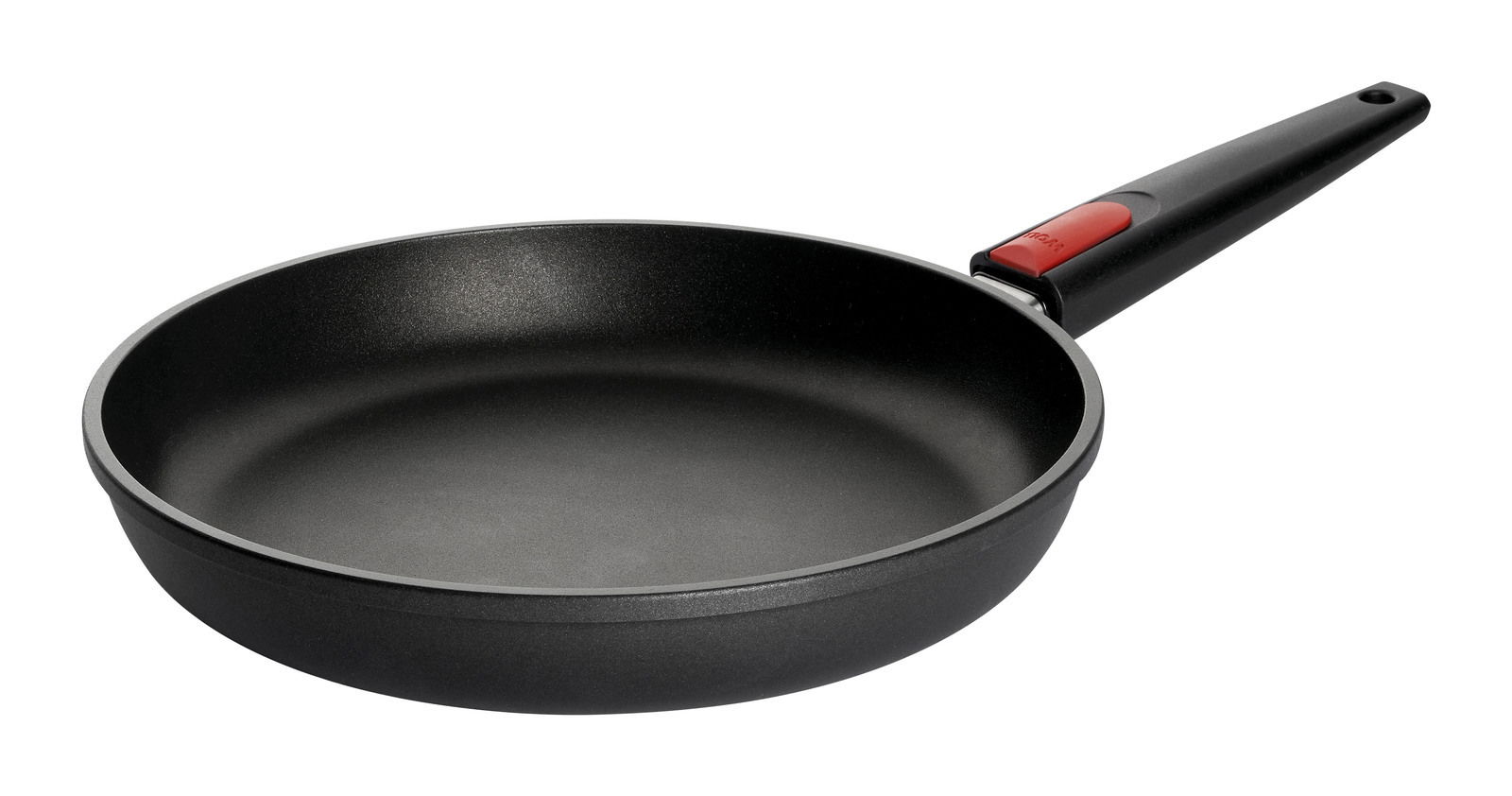 Gusspfanne 28cm Nowo Titanium in seitlicher Perspektive mit schwarzem Griff und rotem Akzent