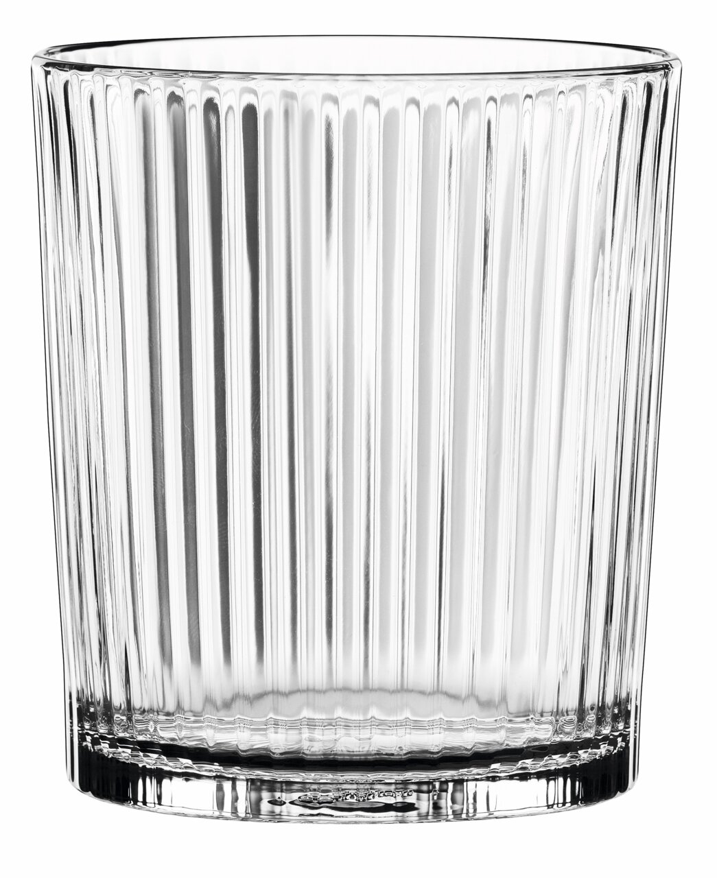 Doorzichtig, geribbeld glas in een set bekers, zijaanzicht