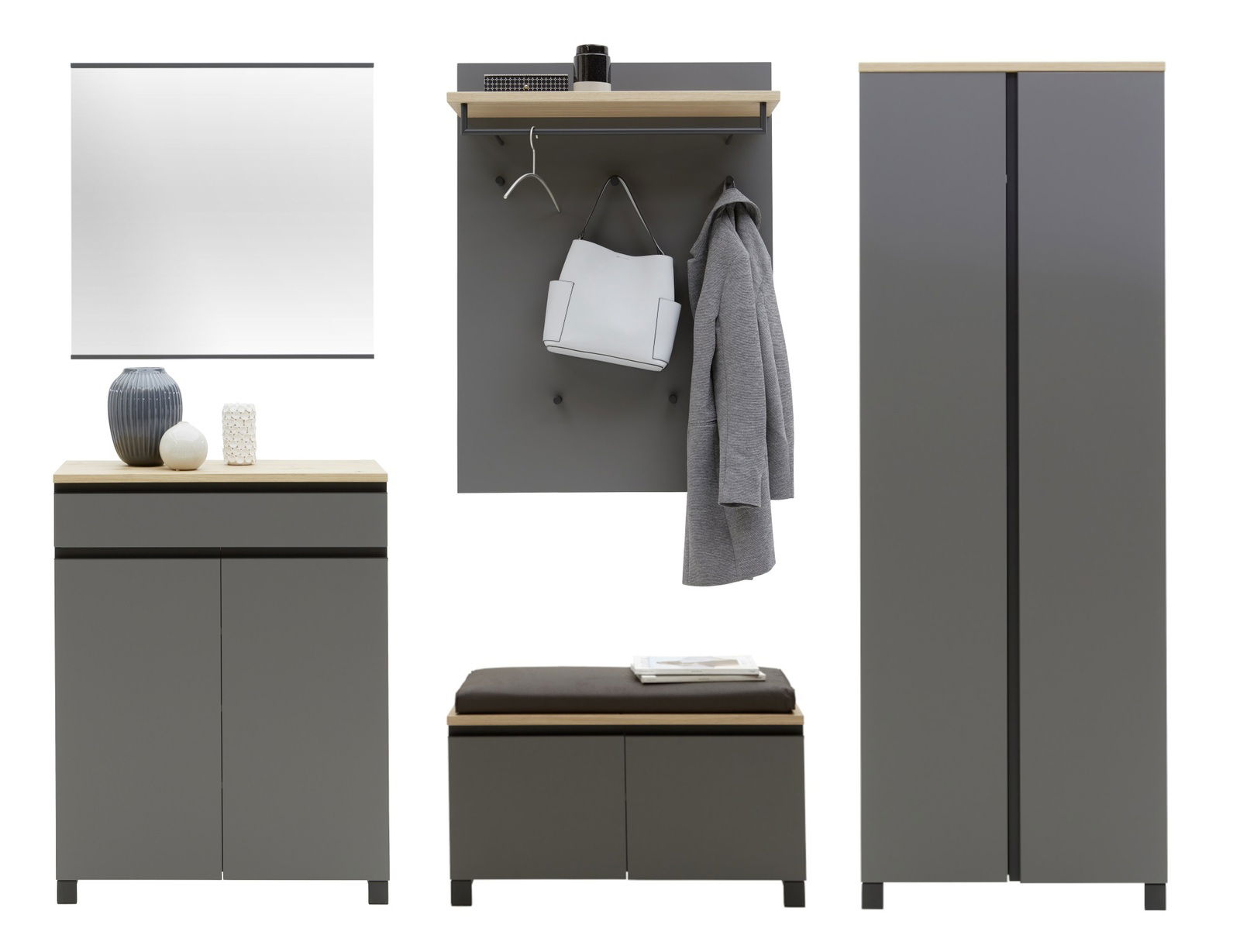 Garderoben-Set 6-tlg. in moderner grauer Farbe mit Holzdetails, bestehend aus einem Spiegel, einem Schrank, einer Sitzbank mit Polster, einem Hängeregal mit Kleiderhaken und einer Kommode. Frontalansicht.