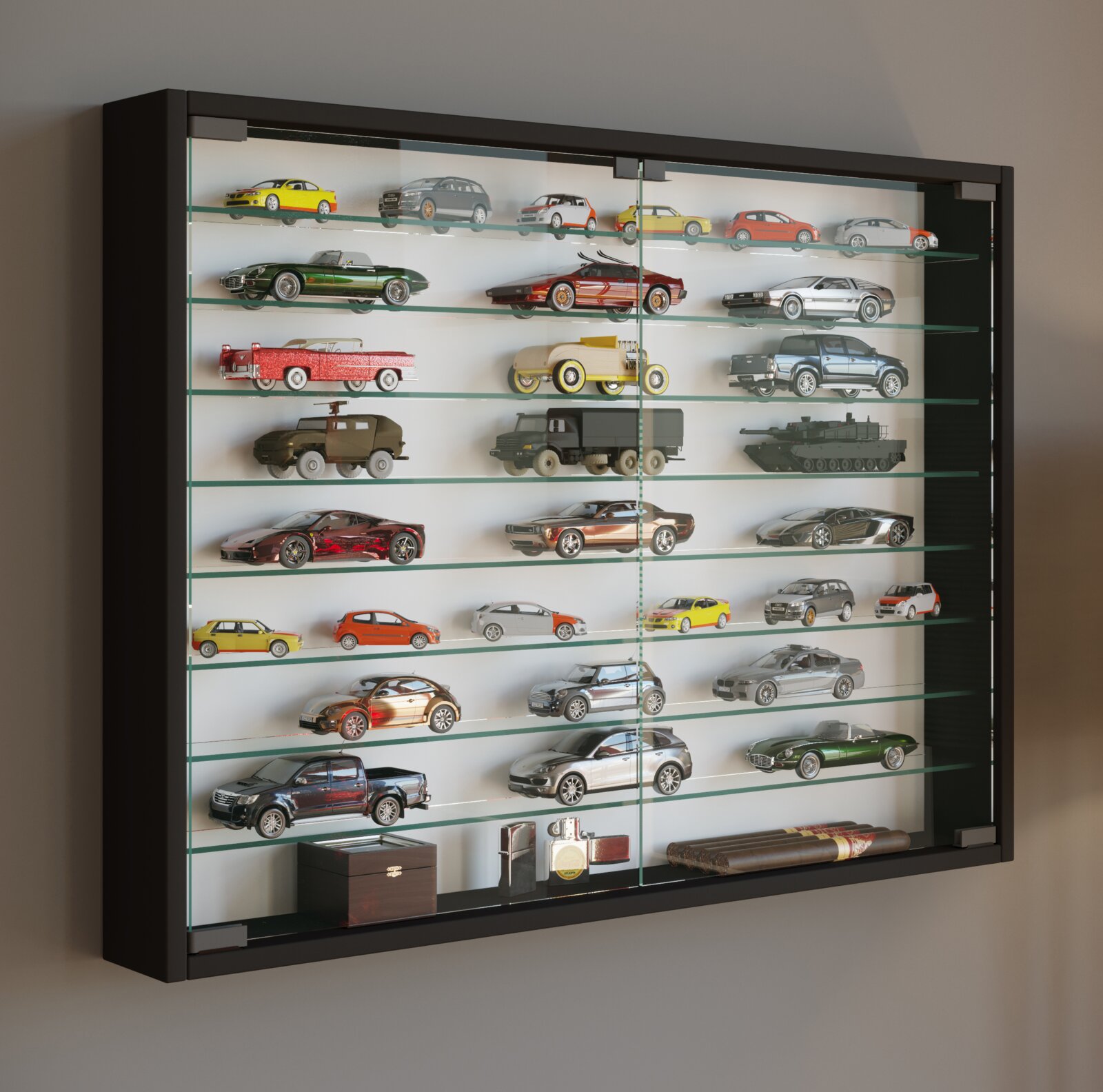 Wandmontierte Glasvitrine mit schwarzem Rahmen und mehreren Glasböden, gefüllt mit Modellautos und Sammlerstücken; Perspektive: leicht schräger Blick von vorn links