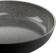 Nahaufnahme einer grauen Bratpfanne mit 24 cm Durchmesser, seitliche Perspektive