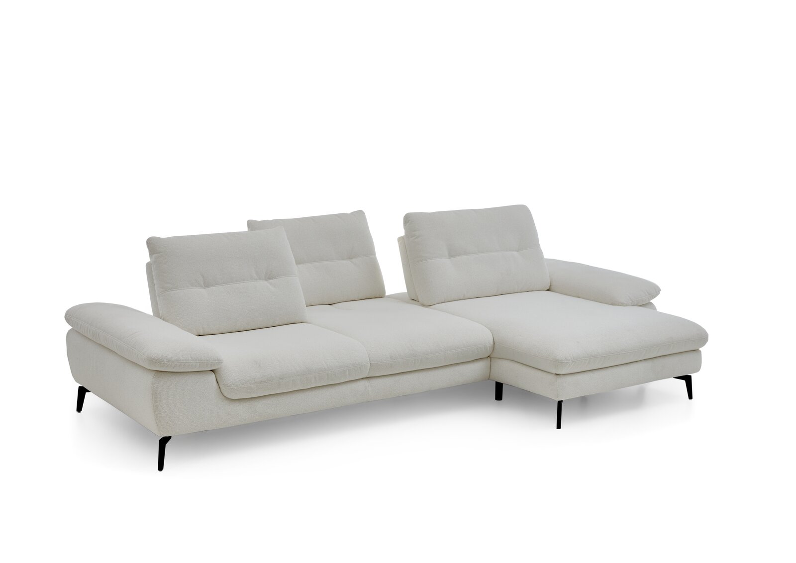 Weiße Longchairkombination mit drei Sitzplätzen und einer Chaiselongue, seitliche Perspektive
