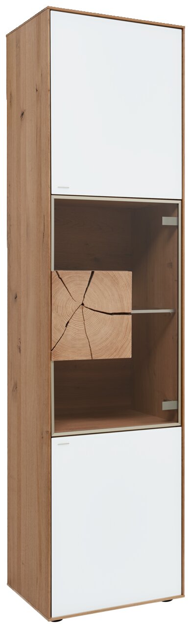 Vitrine aus Holz mit zwei weißen Türen und einem Glaseinsatz in der Mitte, perspektivisch von vorne rechts fotografiert.