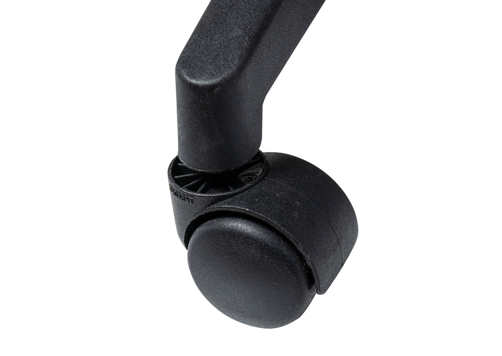 Nahaufnahme einer schwarzen Stuhlrolle eines Drehstuhls