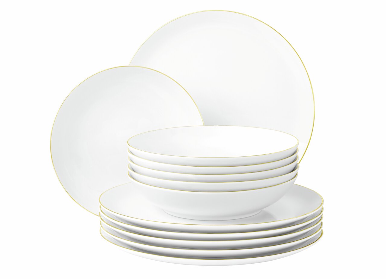 Elegantes 12-teiliges Tafelservice in Weiß mit feinem Goldrand, seitliche Perspektive.