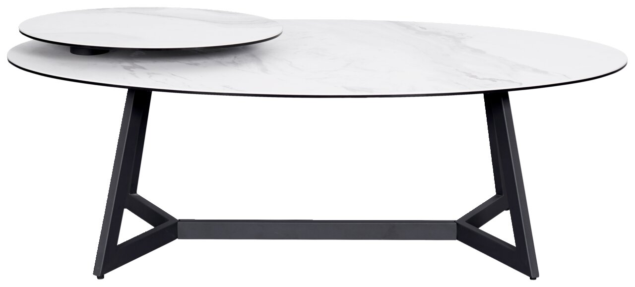 Moderner Couchtisch mit zwei runden, übereinander liegenden weißen Marmorplatten und schwarzem Metallgestell, seitliche Perspektive.
