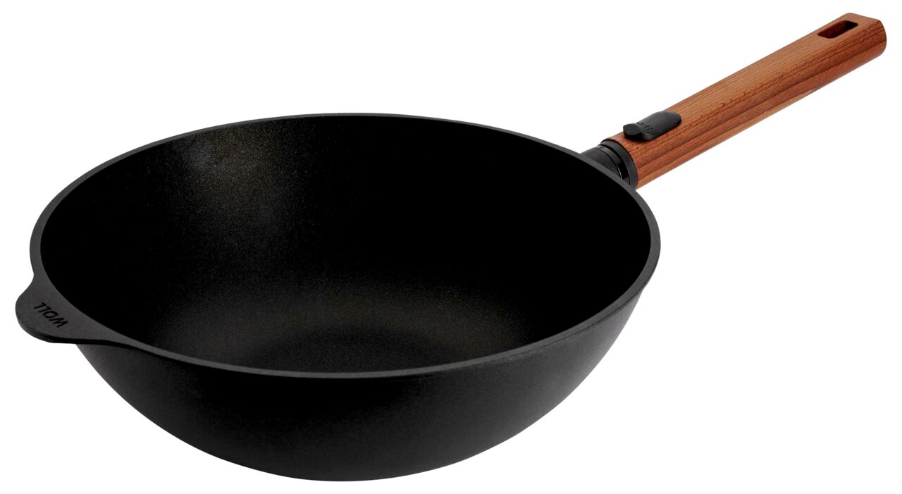 Guss-Wok 28cm mit Holzgriff, seitliche Perspektive