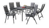 Gartenmöbel-Set mit sechs grauen Klappstühlen und einem rechteckigen Tisch, seitliche Perspektive
