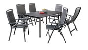 Gartenmöbel-Set mit sechs grauen Klappstühlen und einem rechteckigen Tisch, seitliche Perspektive