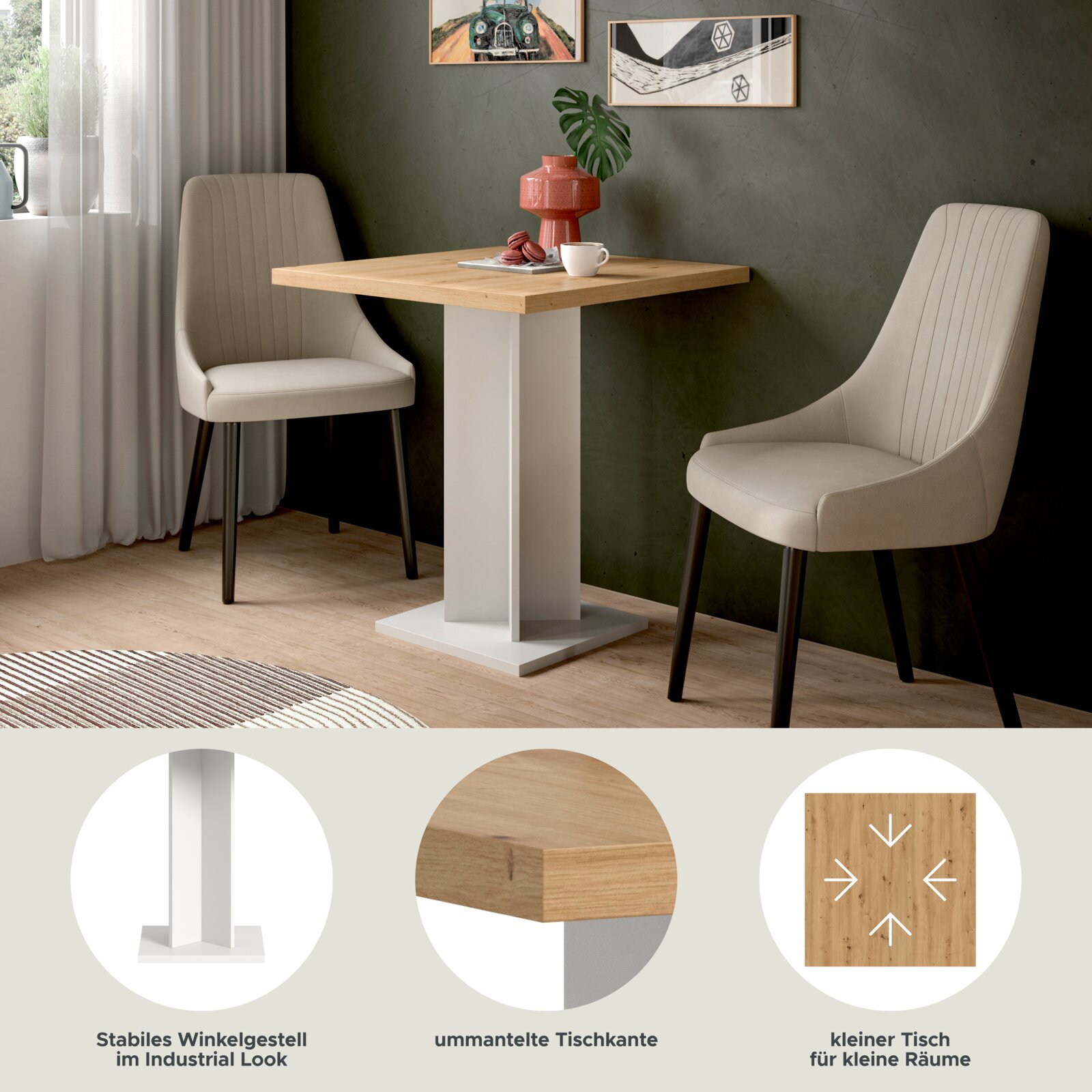 Quadratischer kleiner Esstisch/Bistrotisch mit Holzplatte in Eiche-Optik und weißem Metall-Winkelgestell im Industrial-Look, im Raum mit zwei beigefarbenen Stühlen; Perspektive: leicht seitliche Frontansicht.