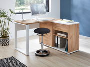 Moderner Schreibtisch mit Holzoptik und weißem Metallgestell, seitliche Perspektive