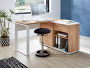 Moderner Schreibtisch mit Holzoptik und weißem Metallgestell, seitliche Perspektive