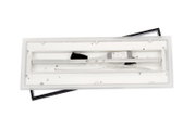 Rückansicht einer rechteckigen LED-Deckenleuchte mit sichtbarer Verkabelung und Montageschiene.