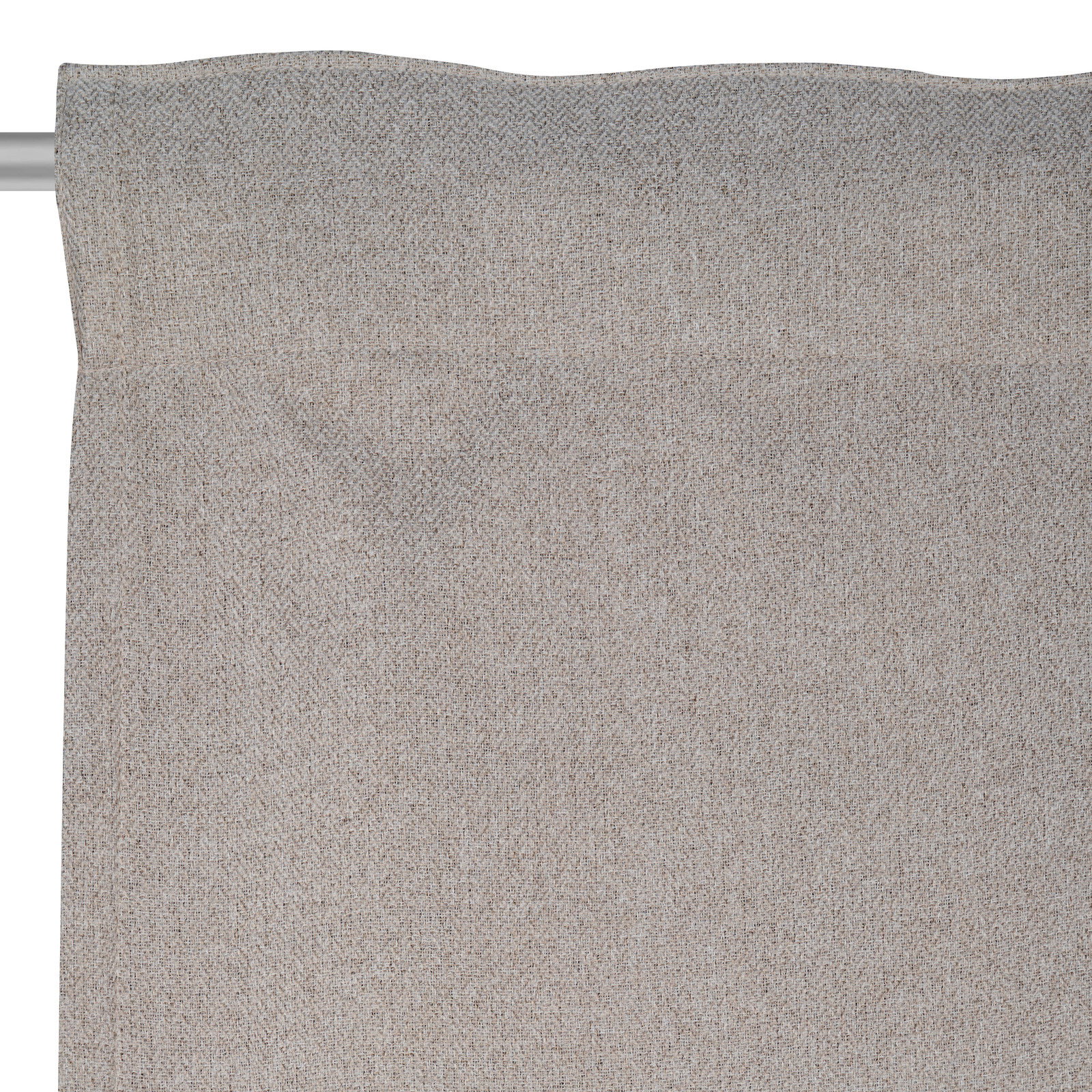 Grauer Fertigvorhang aus Stoff, Nahaufnahme von oben mit Stange sichtbar.