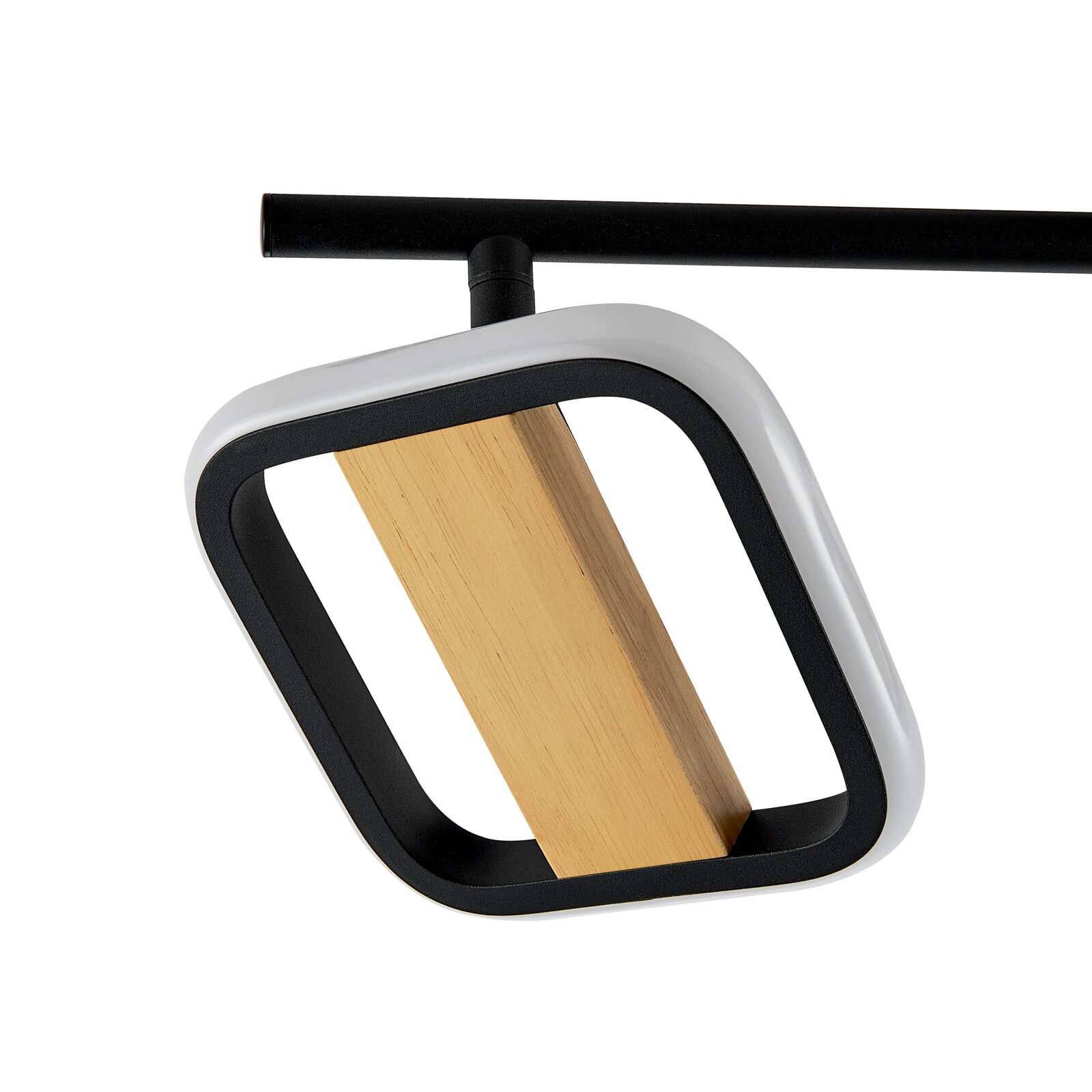 Moderne LED-Deckenleuchte mit quadratischem Rahmen in Schwarz und Weiß sowie Holz-Inlay, Nahaufnahme aus schräger Unteransicht vor weißem Hintergrund