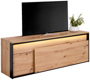 TV-Lowboard aus Holz mit schwarzem Rahmen, LED-Beleuchtung und Dekoration, seitliche Perspektive