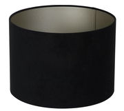 Schwarzer zylindrischer Lampenschirm, seitliche Perspektive, mit hellem Innenfutter.