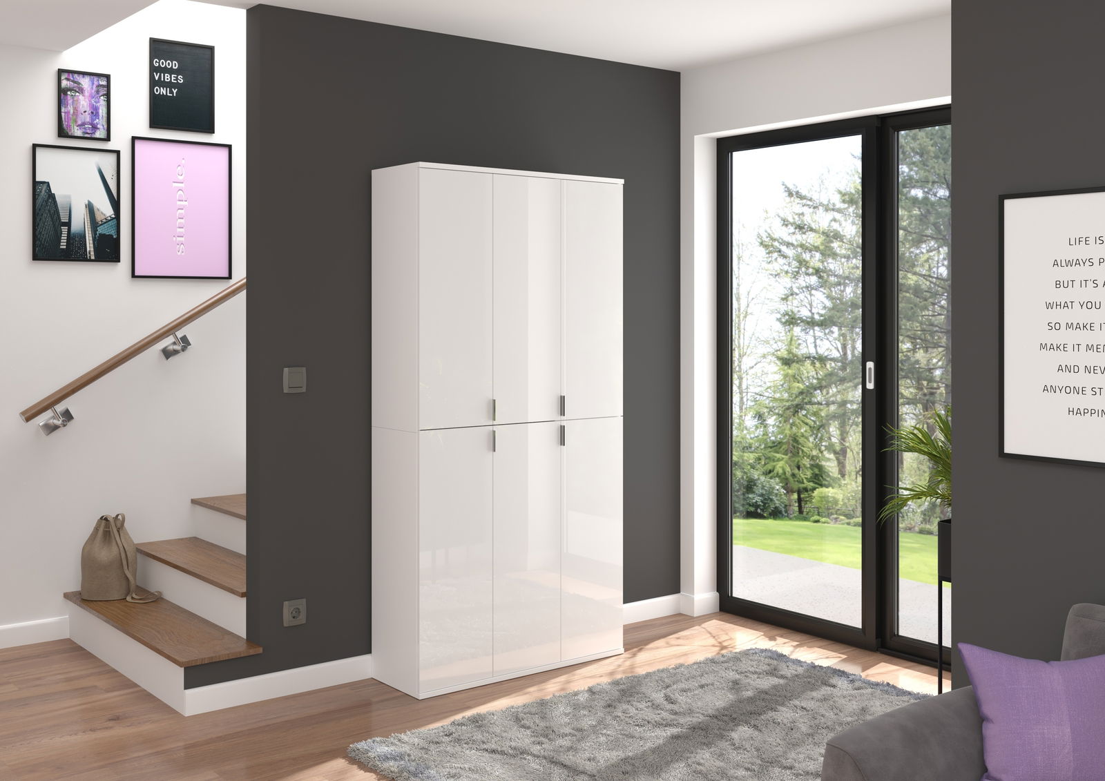 MID.YOU Garderobenkombination PROJEKT X Weiße Garderobenkombination in modernem Wohnzimmer, seitliche Perspektive, mit großen Fenstern und Treppe im Hintergrund.