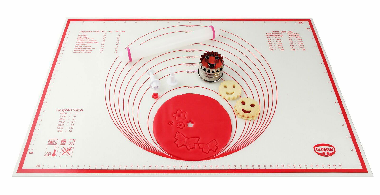 Dr. Oetker Teigmatte FLEXXIBEL Silikonmatte 60x40cm mit roten Markierungen und Backzubehör, Draufsicht