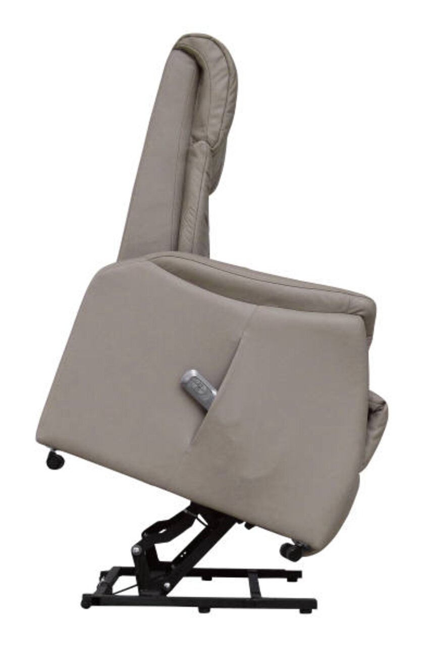 Zijaanzicht van een beige tv-fauteuil met opstapfunctie.