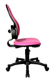 Seitenansicht eines pinken Drehstuhls mit schwarzem Gestell und Rollen