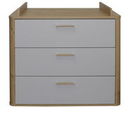 Wickelkommode mit drei Schubladen in Holzoptik und grauer Front, Frontalansicht